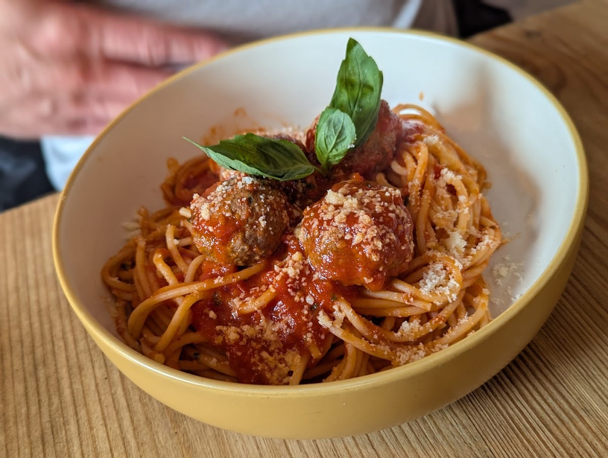 Bella Roma Restaurant & Pizzeria-4